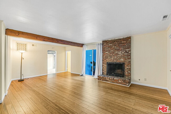 Building Photo - 2700 Rinconia Dr