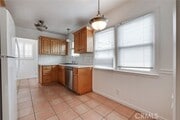 Photo - 286 E 19th St