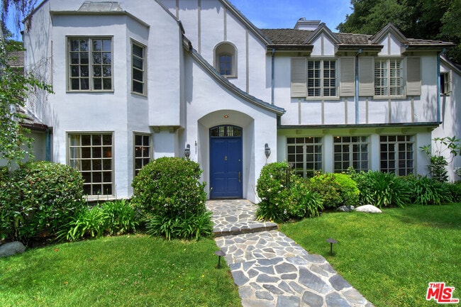 Photo - 3254 Oakdell Rd House