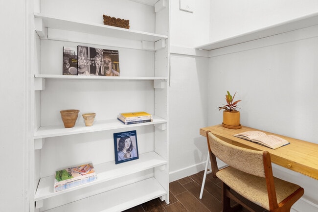 Photo - 4125 S Figueroa St Unit 405