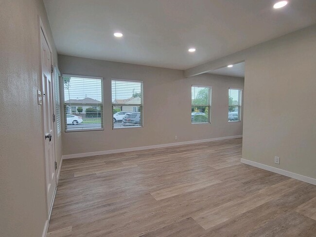 Photo - 2221 Unit 2221