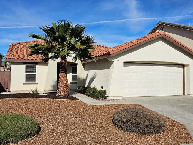 Building Photo - 3 Bedroom Single Story (NO PETS)