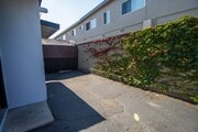 Photo - 913 W 19th St Unit B