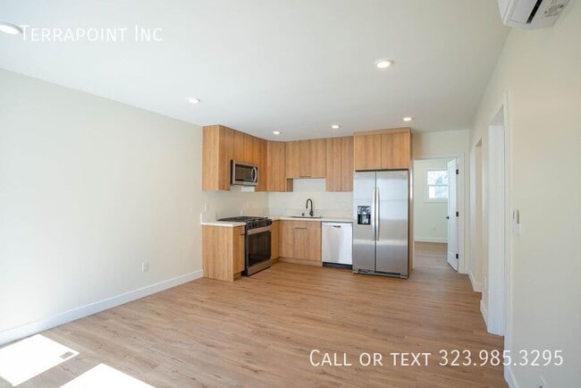 Building Photo - 1038 Westmoreland Ave Unit 2