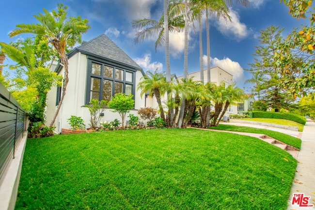 Building Photo - 449 S Citrus Ave Rental