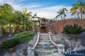 Photo - 2440 Los Alisos Dr