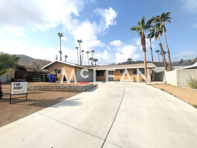 Pet Friendly Three Bedroom Home in Beautif... - Pet Friendly Three Bedroom Home in Beautif...
