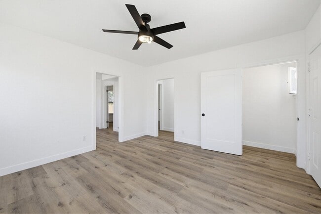 Photo - 1510 W 52nd St Unit 1512.5