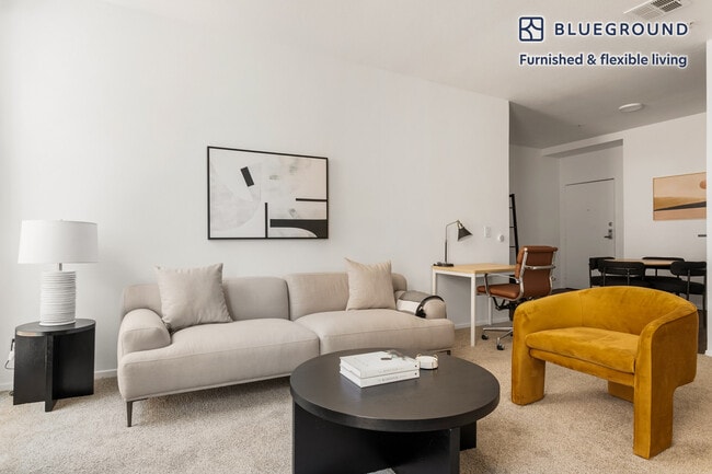 Photo - 435 S Detroit St Unit FL3-ID1379