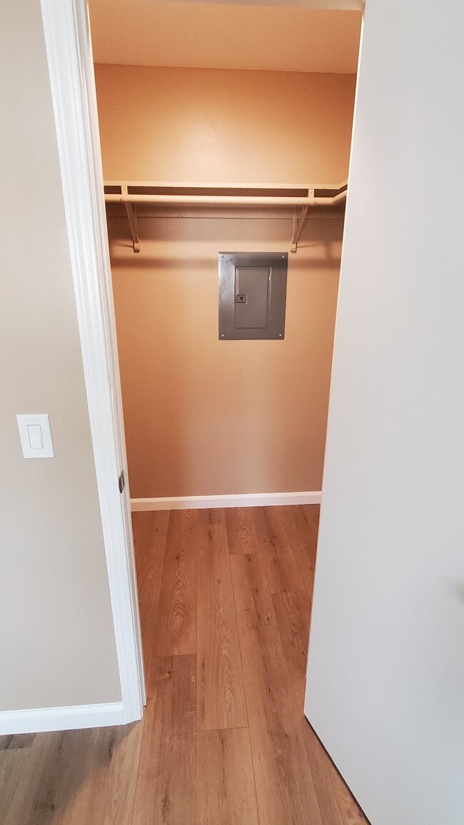 Photo - Parkview Apartments