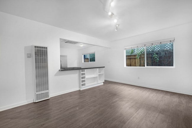 Photo - 510 San Juan Ave