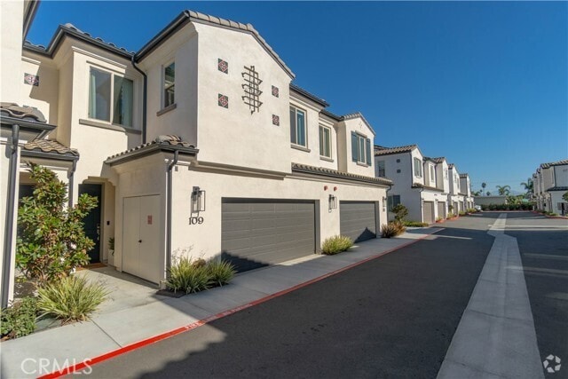Building Photo - 17532 Cameron Lane Rental