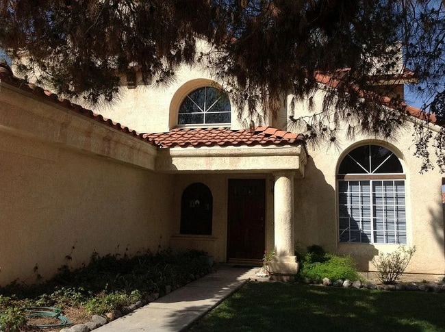 Photo - 1213 Jasmine St