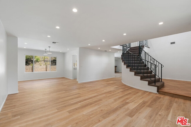 Photo - 3062 Arrowhead Dr
