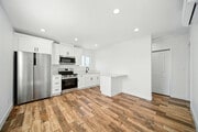 Photo - 521 1/2 W 78th 2nd floor Left Side Condo Unit Unit 1