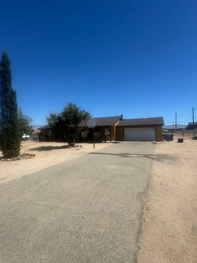 Building Photo - 21089 Klamath Rd