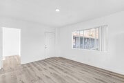 Photo - 1805 W 80th St Apartments