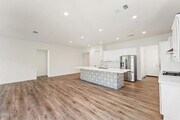 Photo - 410 Autumn Path Ln