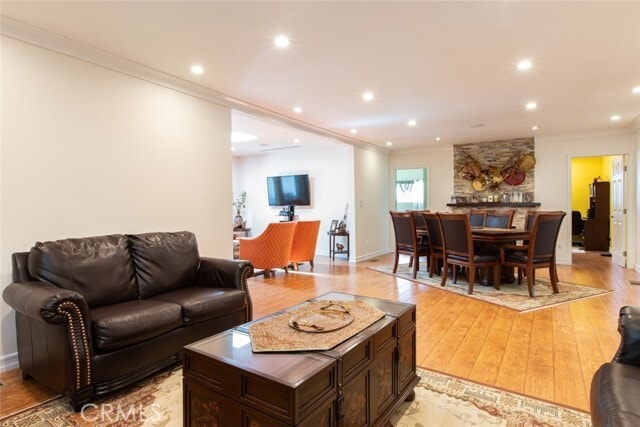 Photo - 336 W Lexington Dr