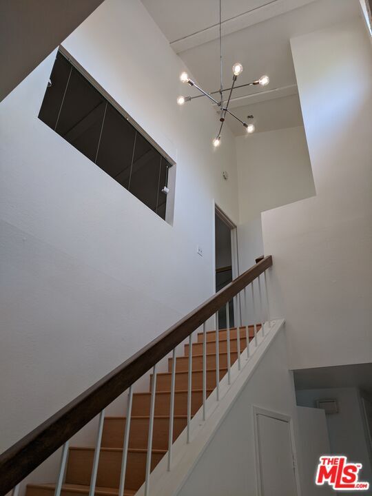 Photo - 831 Whitewater Dr