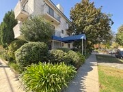 Photo - 4268 Beverly Glen Blvd Apartments Unit 1