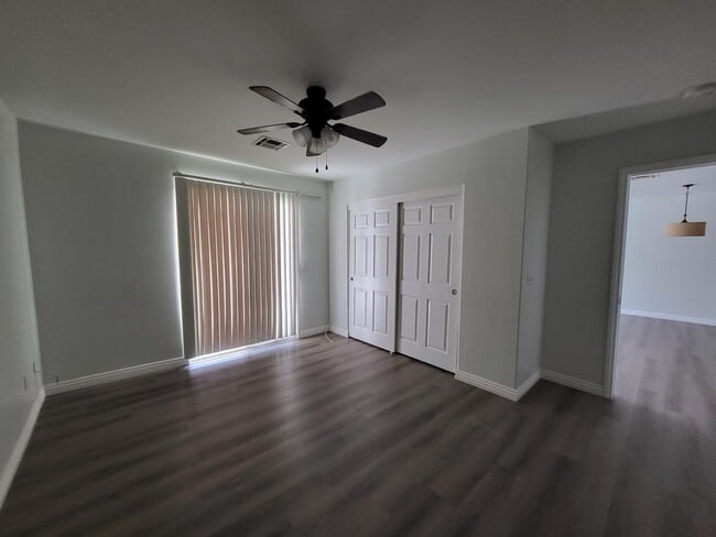 Photo - LARGE 3 BED 2 BATH DUPLEX