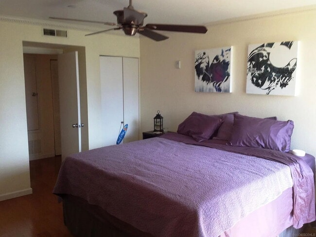 Photo - "Chic Urban Retreat: Cozy 1-Bedroom Oasis in the Heart of San Diego!"
