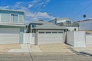 Photo - Completely Remodeled, Bright & Airy 3BR2BA... House