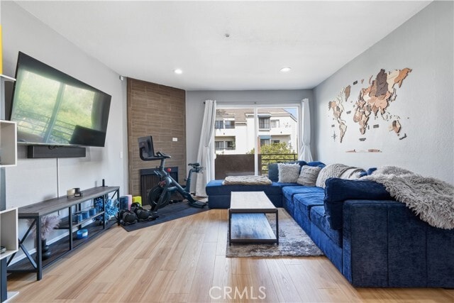 Photo - 640 W W 4th St