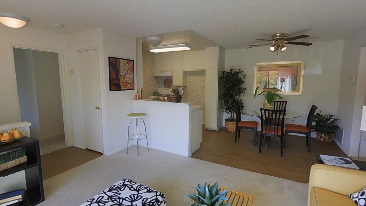 3D Tour - The Village