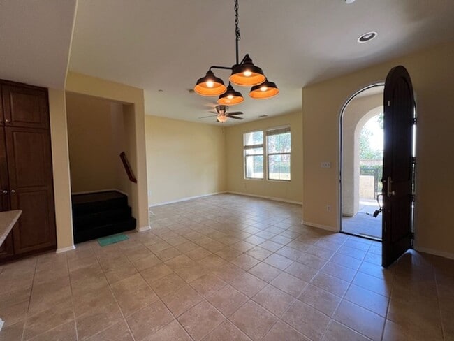 Photo - Beautiful 2 Bedroom, 2 1/2 Bathroom Porter Ranch Townhome! Ready for Move In!