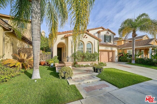 Photo - 675 Poplar St