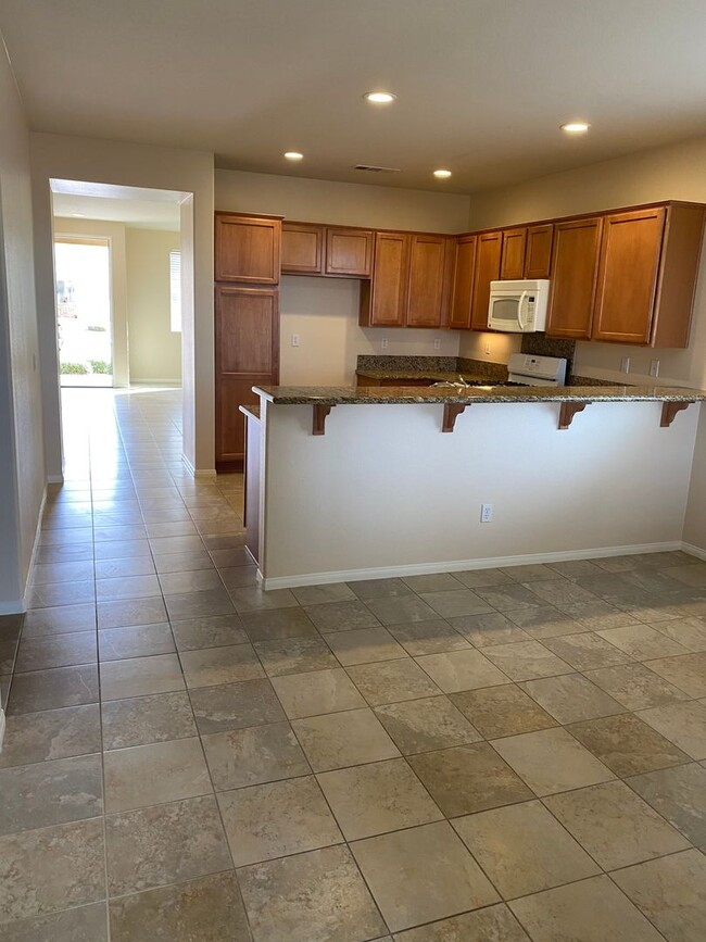 Photo - 3 BEDROOM VICTORVILLE HOME