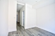 Photo - 1/2-11632 Burbank Blvd