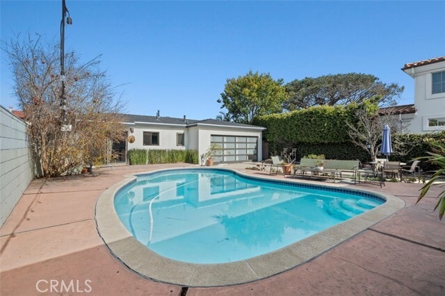 Photo - 1647 Mathews Ave