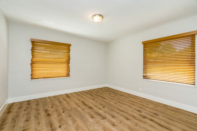 Photo - 6714 Amigo Ave