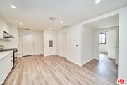 Photo - 951 S Wilton Pl Condo Unit 204