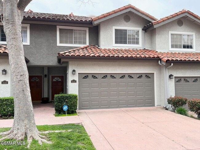 Building Photo - 3121 E Hillcrest Dr Rental