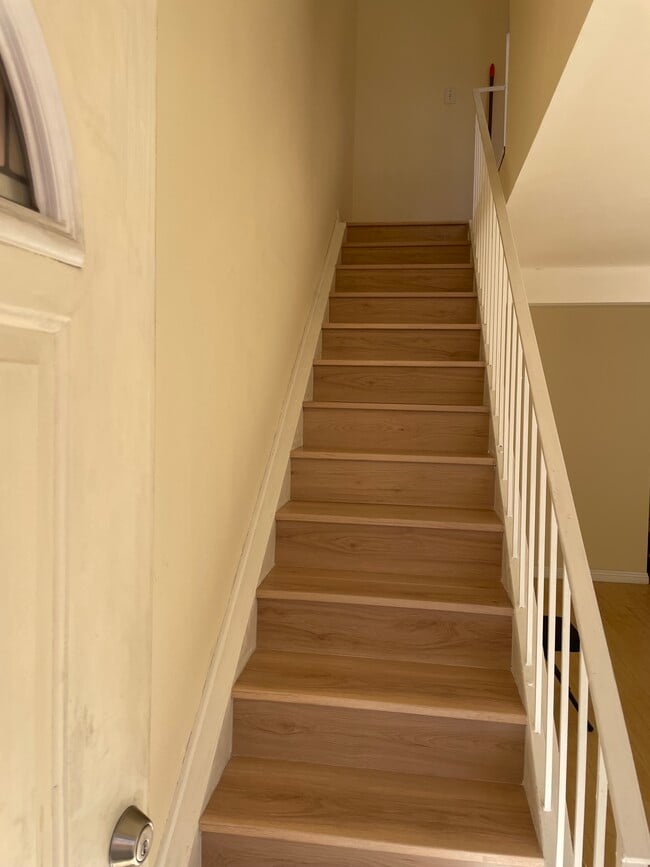 Photo - 719 N Eucalyptus Ave