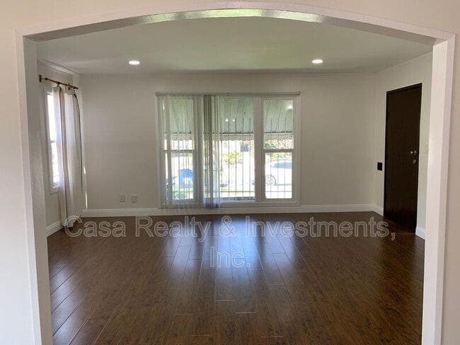 Photo - 444 N Alta Vista Blvd Unit Right