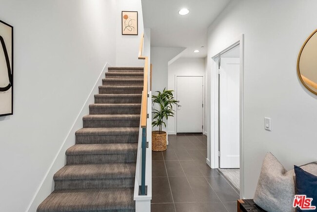 Photo - 310 Washington Blvd