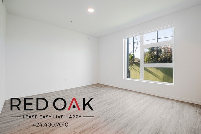 Photo - 1100 W Temple St Unit 305