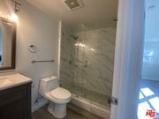 Photo - 142 Douglas St