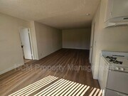 Photo - 11450 Calvert St
