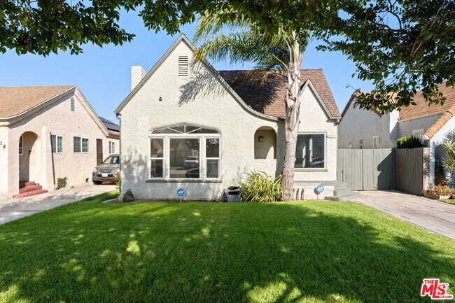 Building Photo - 7822 S Halldale Ave Rental