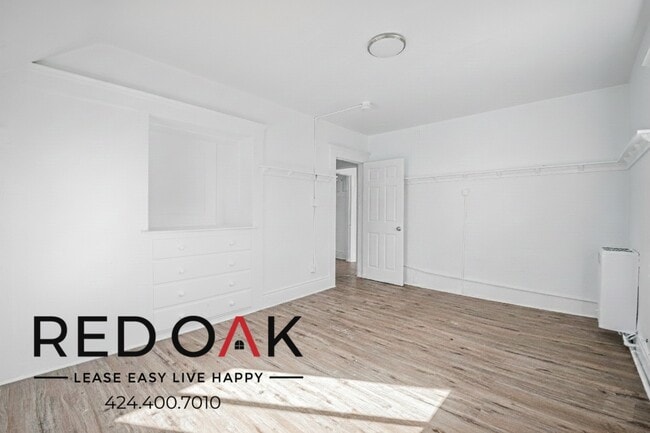 Building Photo - 615 S Soto St