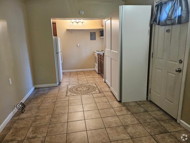 Building Photo - 24036 Gemwood Dr Rental