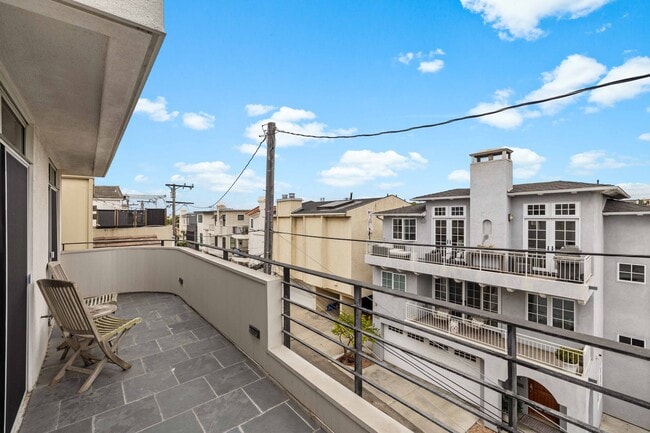 Photo - 452 Marine Pl