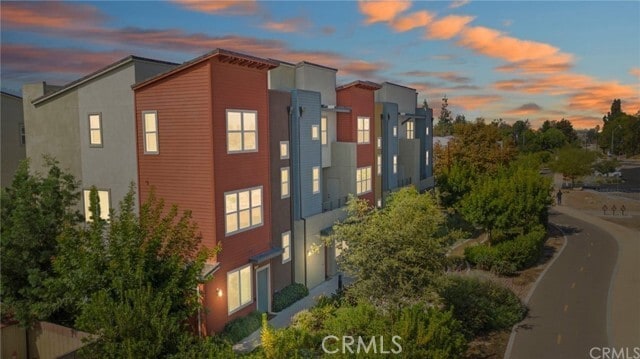Photo - 152 N Orange Ave Condo