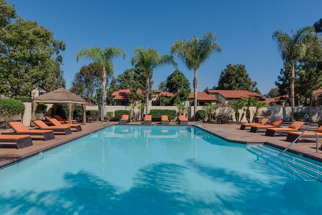 Photo - Mission Hills Apartments